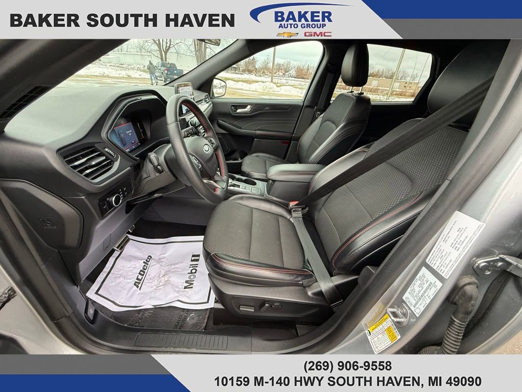 Used 2023 Ford Escape ST-Line image 12
