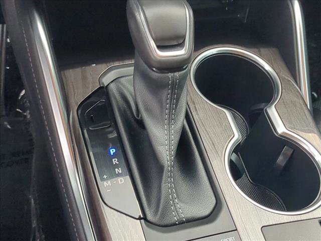 Used 2023 Toyota Highlander Limited image 12