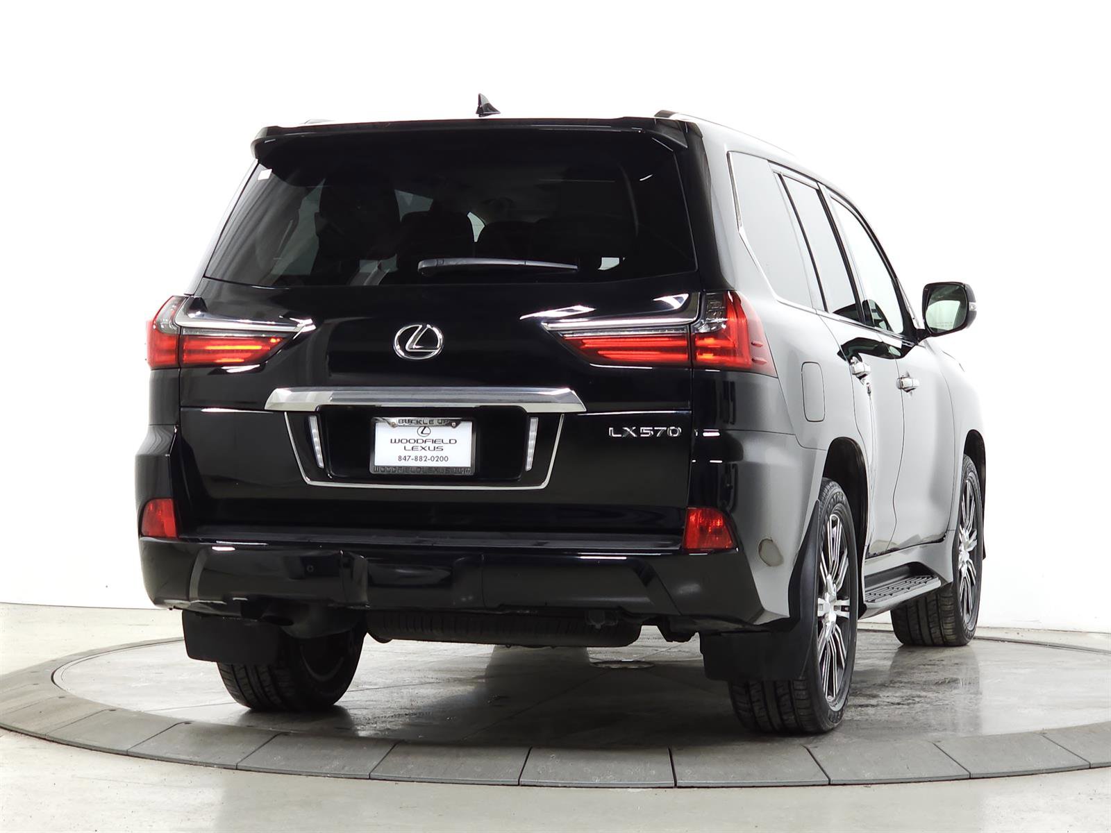 Used 2019 Lexus LX 570 4WD image 12