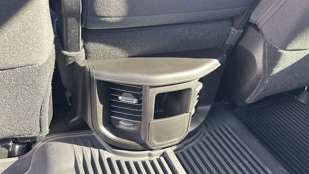 Used 2025 RAM 2500 Big Horn AWD/4WD image 29