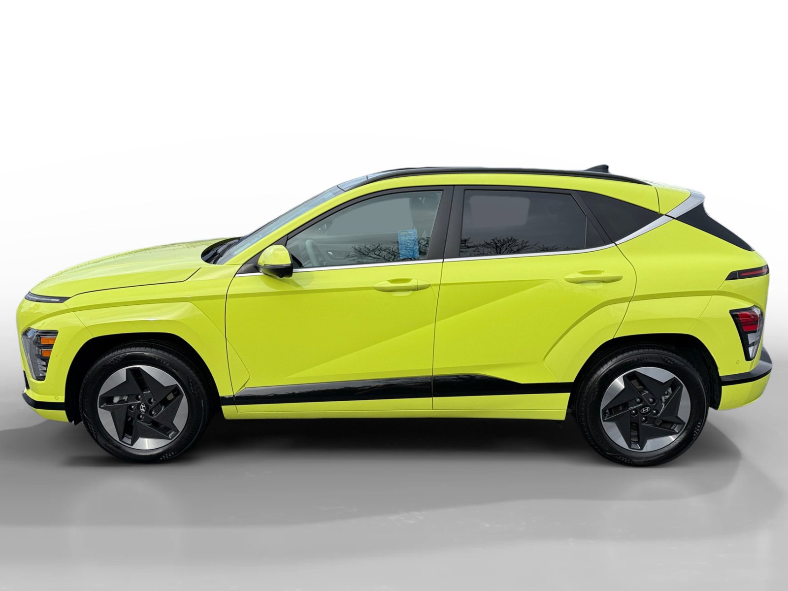 Certified 2025 Hyundai Kona Limited image 2