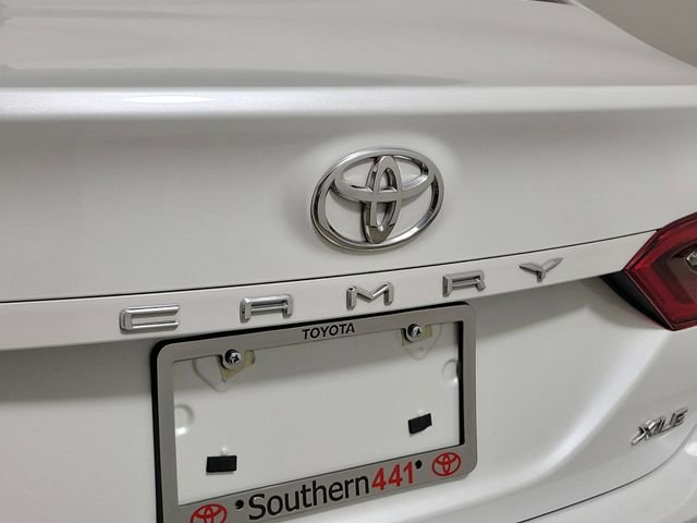Used 2023 Toyota Camry XLE FWD image 9