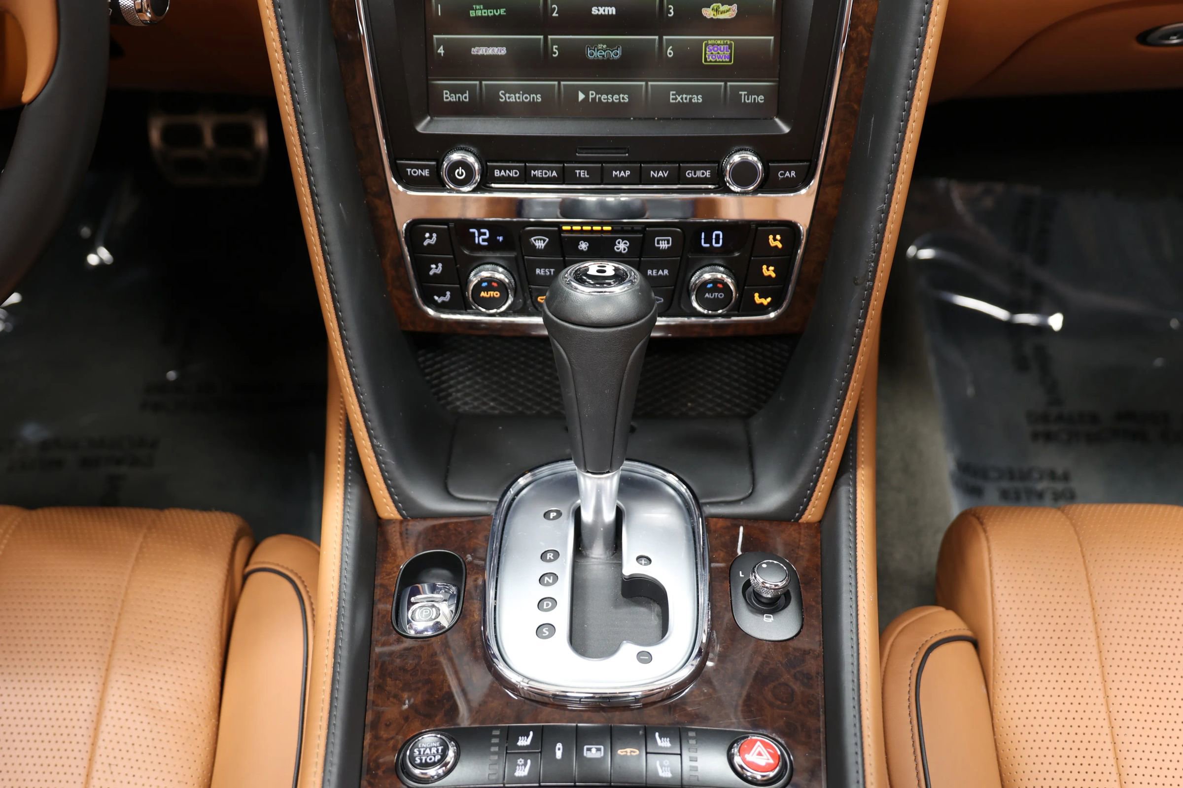 Used 2015 Bentley Flying Spur V8 AWD/4WD image 30