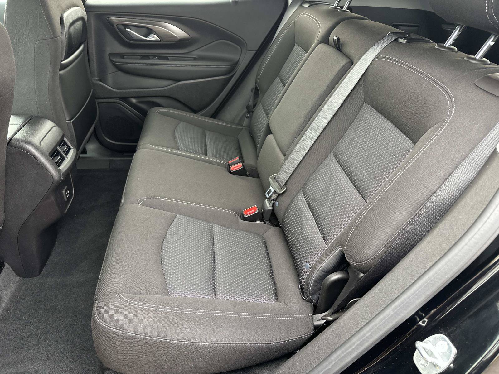 Certified 2024 GMC Terrain SLE w/ Driver Convenience Package AWD/4WD image 10