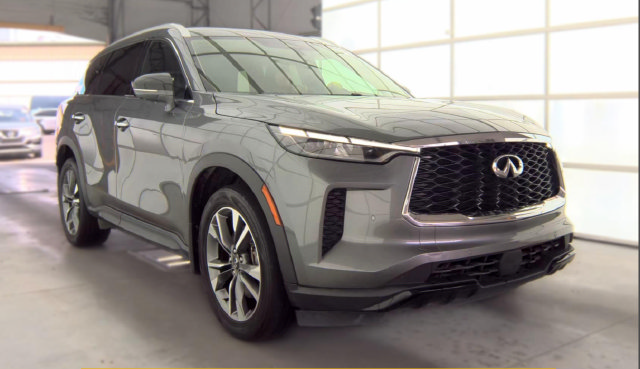 Used 2023 INFINITI QX60 Luxe w/ Cargo Package AWD/4WD image 4