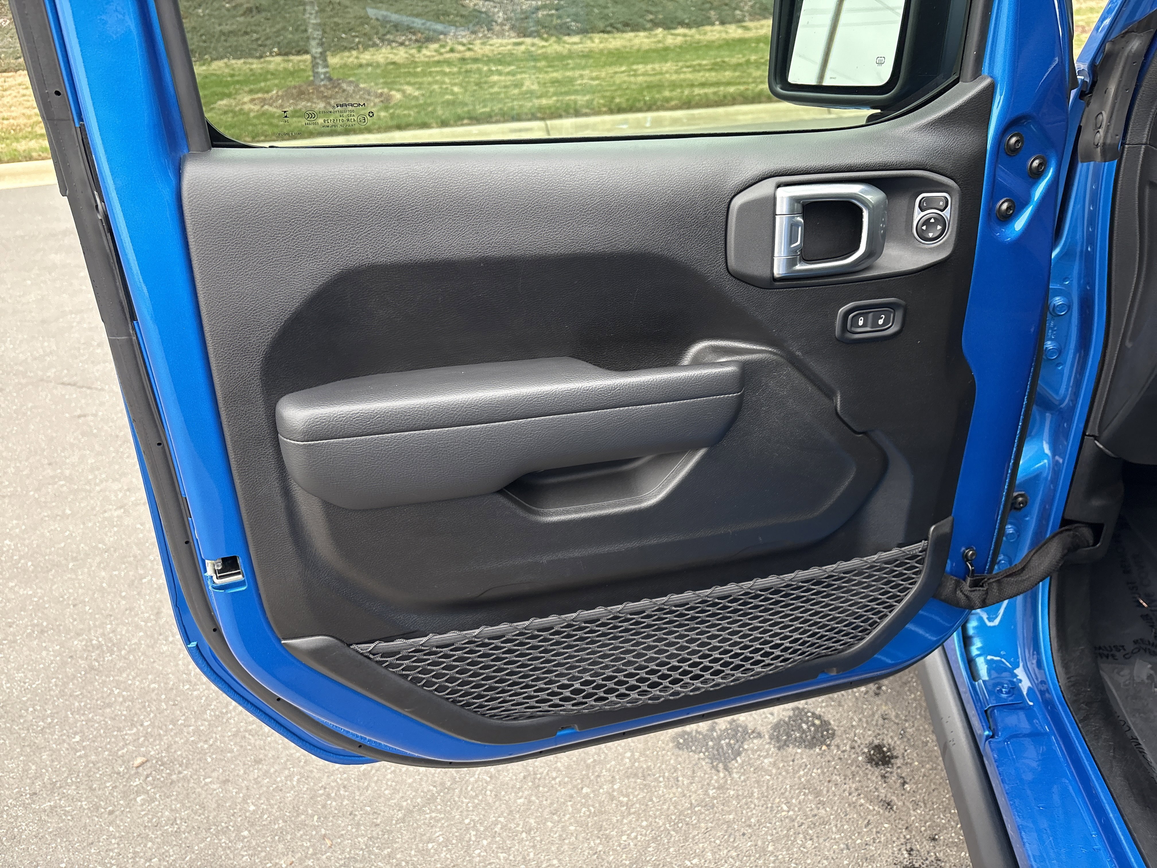 Certified 2025 Jeep Gladiator Nighthawk image 14