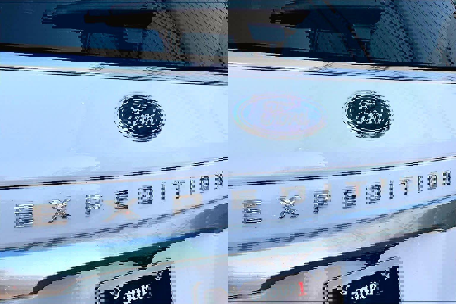 Used 2023 Ford Expedition Platinum image 9