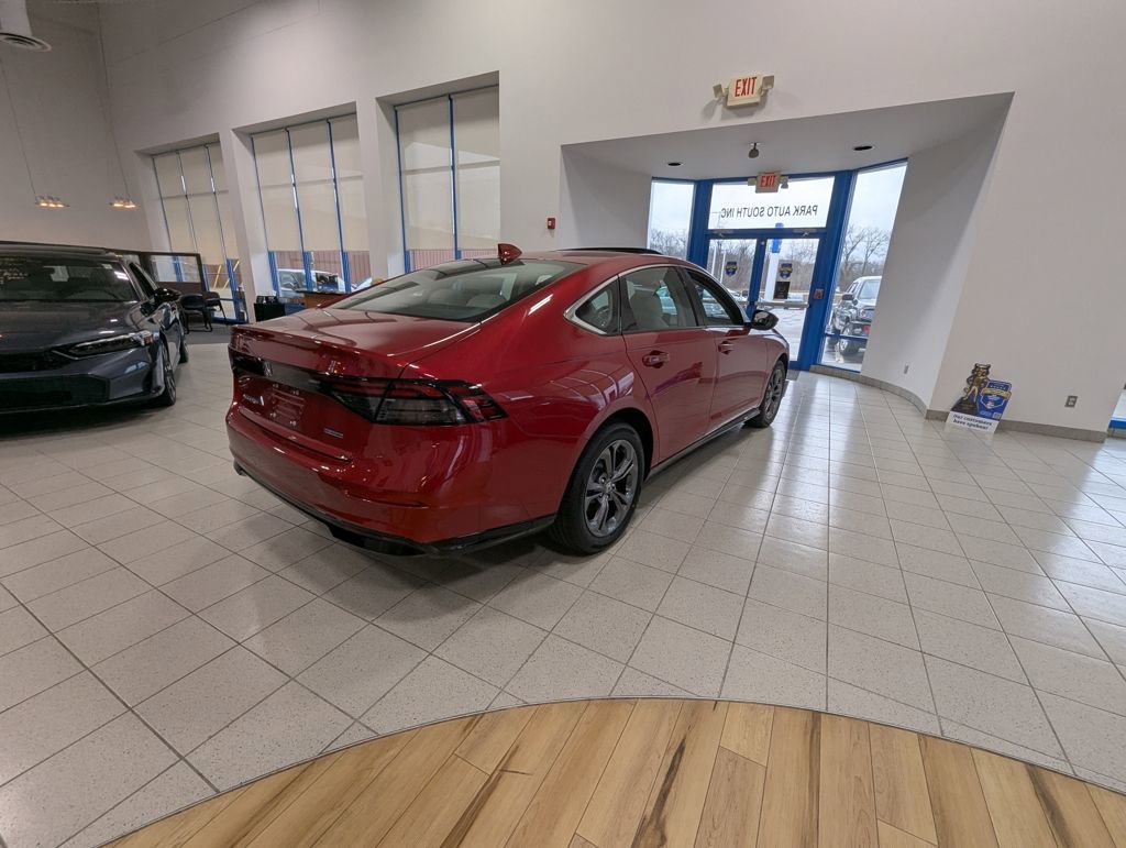 New 2025 Honda Accord EX-L image 3