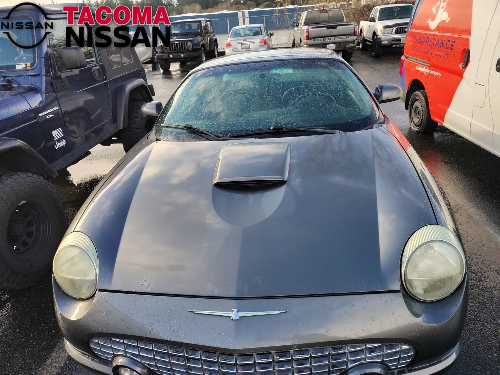Used 2003 Ford Thunderbird image 2