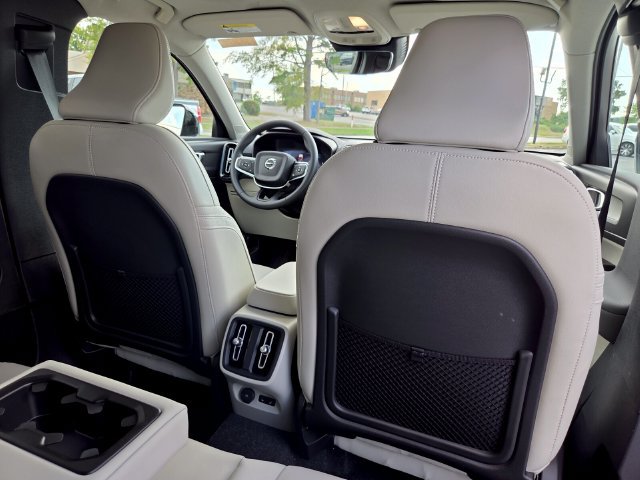New 2026 Volvo XC40 B5 Plus w/ Protection Package Premier AWD/4WD image 16