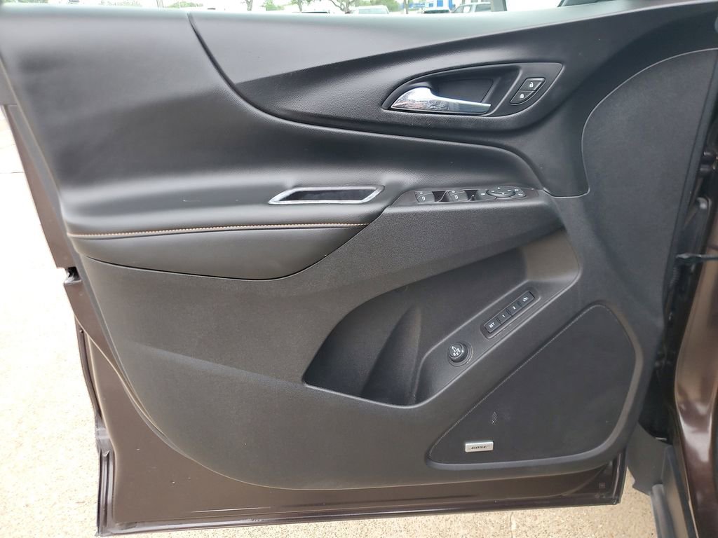 Used 2020 Chevrolet Equinox Premier image 16