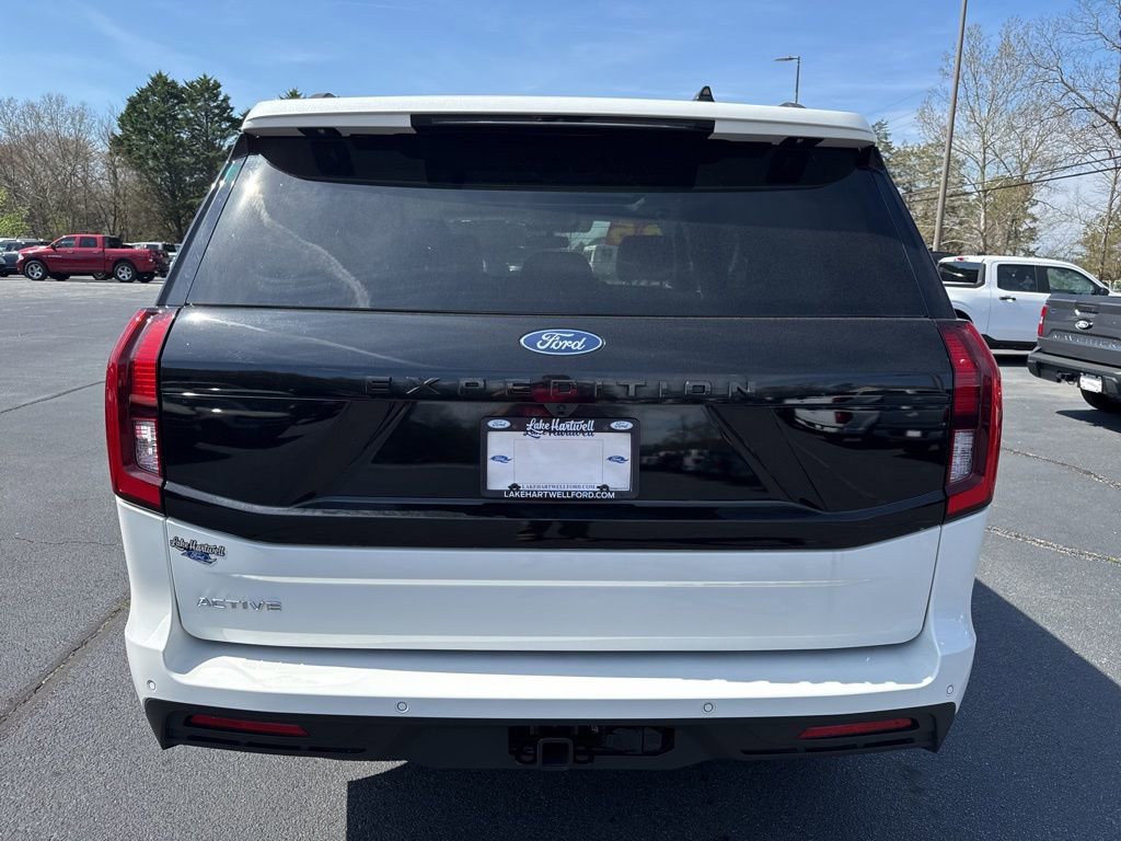 Used 2025 Ford Expedition Active image 26