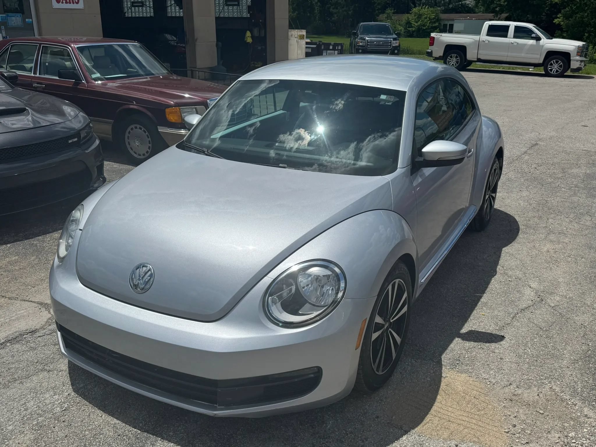 Used 2012 Volkswagen Beetle 2.5 FWD image 2