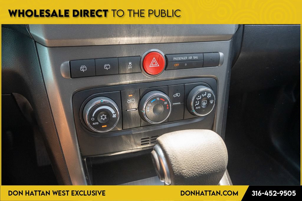 Used 2012 Chevrolet Captiva Sport LS FWD image 8