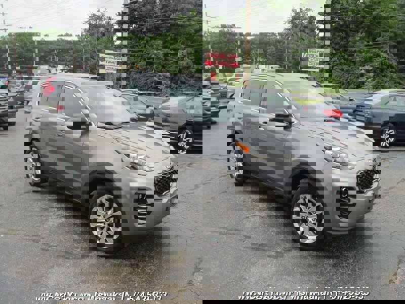 Used 2017 Kia Sportage LX image 8