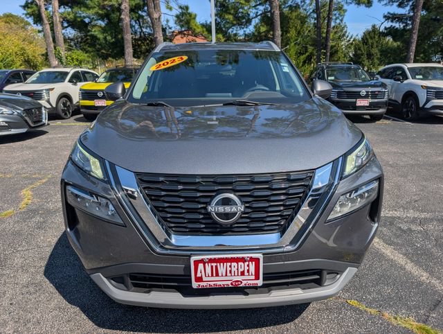 Used 2023 Nissan Rogue SV w/ SV Premium B Package FWD image 8