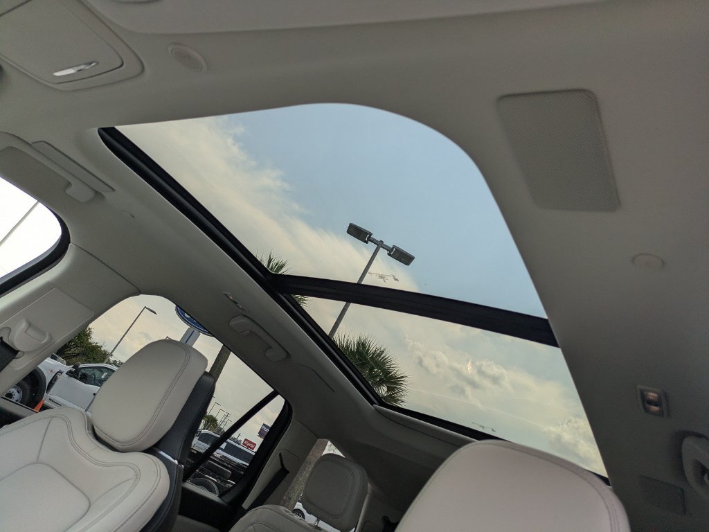 New 2026 Lincoln Aviator Reserve w/ Luxury Package RWD image 19