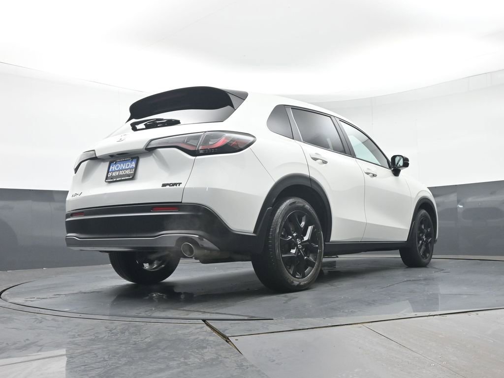 Certified 2023 Honda HR-V Sport image 30