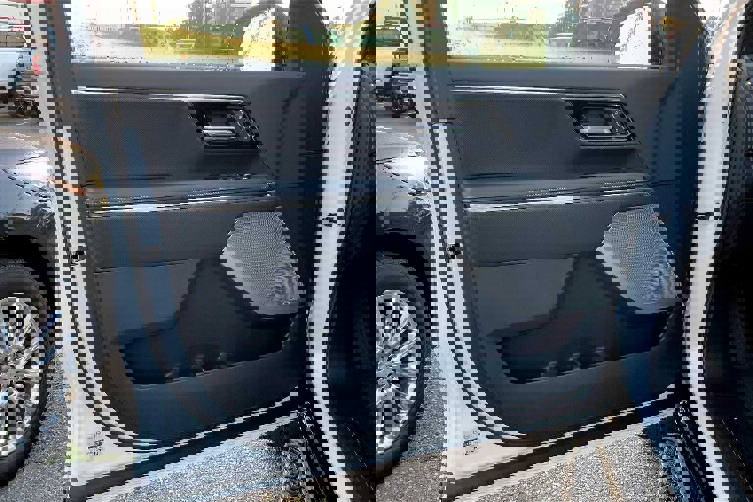 New 2025 GMC Sierra EV Denali image 10