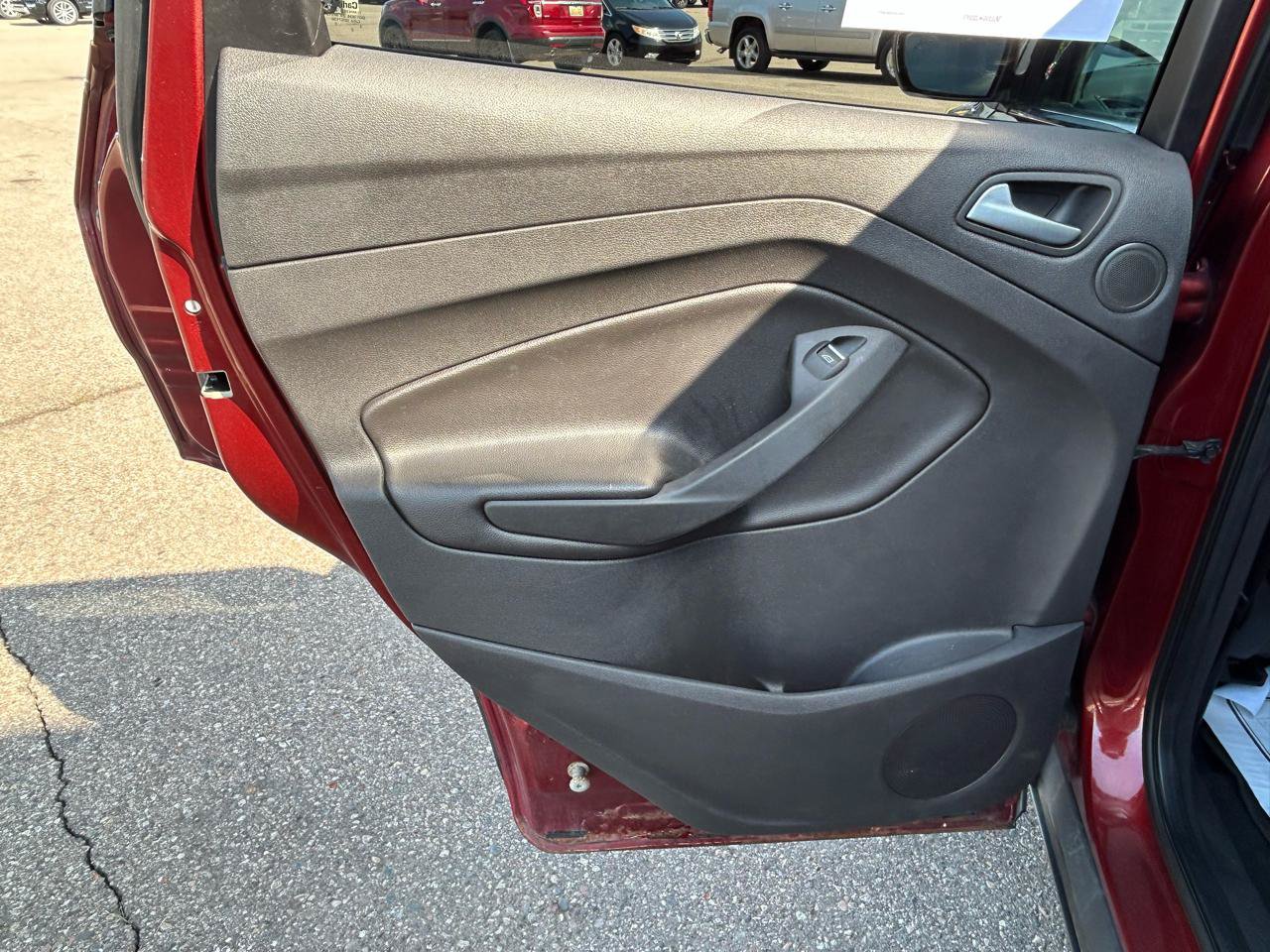 Used 2014 Ford Escape Titanium w/ Equipment Group 401A AWD/4WD image 13
