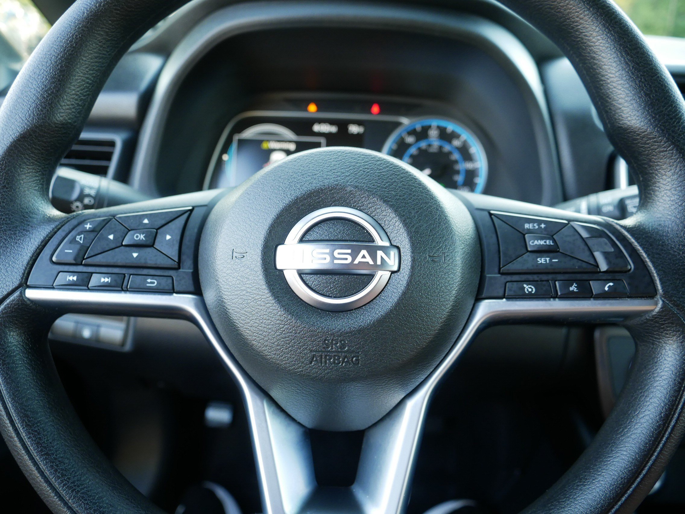 Certified 2025 Nissan Leaf S FWD image 25