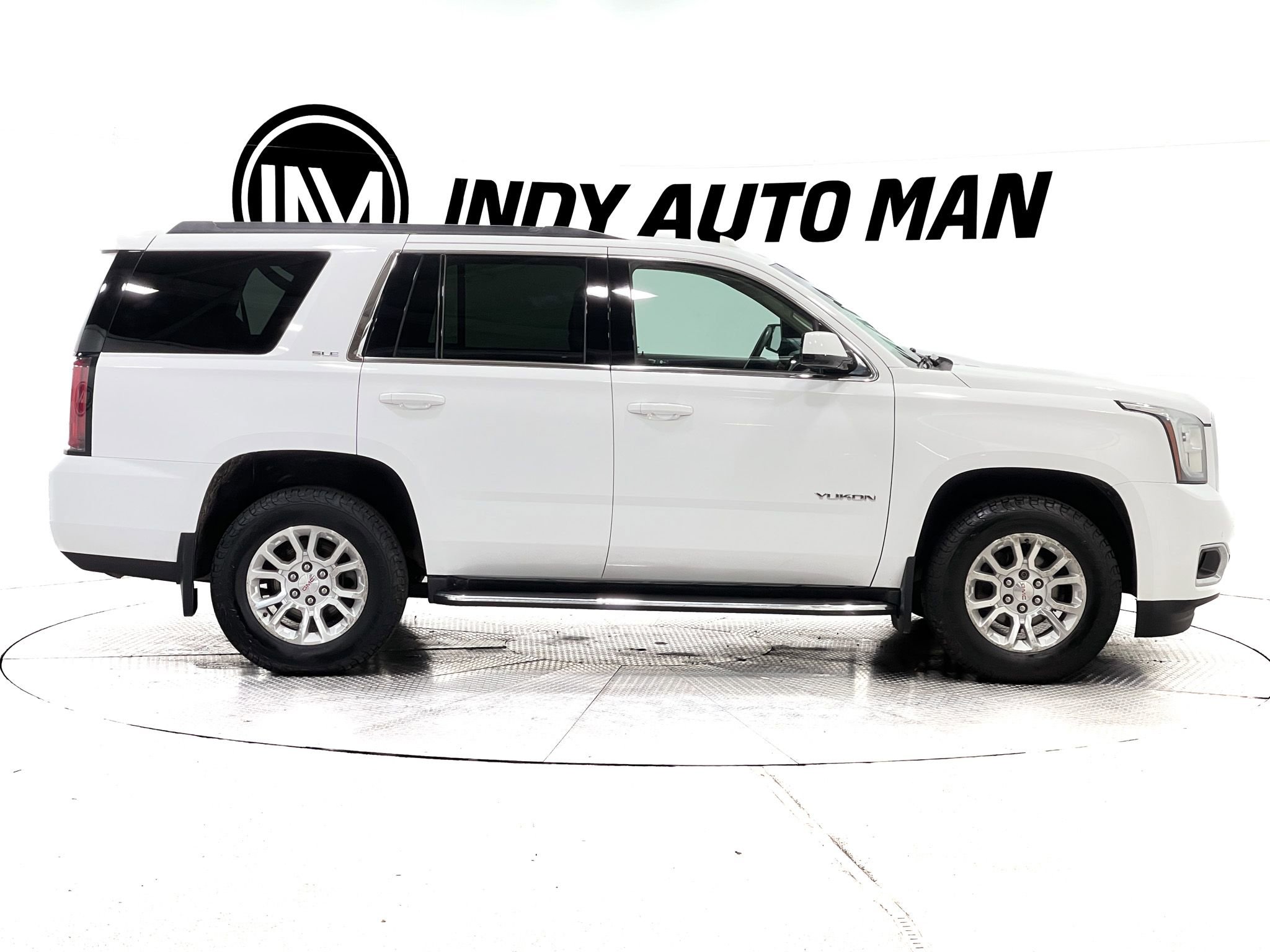 Used 2016 GMC Yukon SLE w/ HD Trailering Package image 3
