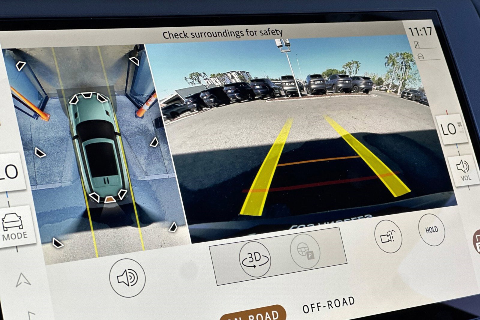 Used 2025 Land Rover Range Rover Sport SE image 22