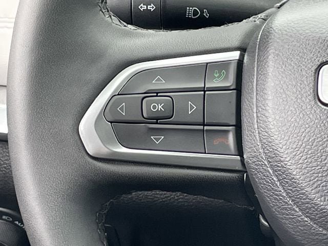 Used 2025 Jeep Compass Limited AWD/4WD image 14