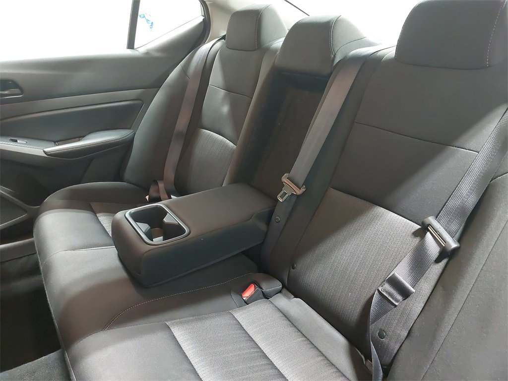 Used 2024 Nissan Altima 2.5 SV image 13