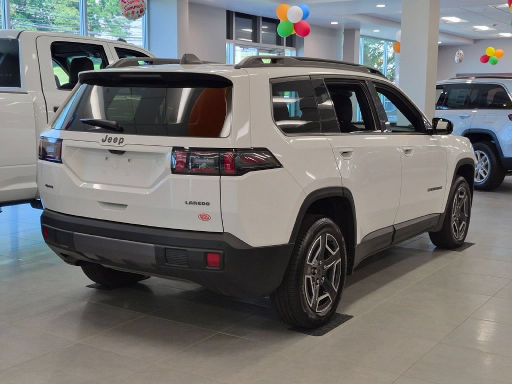 New 2026 Jeep Cherokee Laredo AWD/4WD image 3