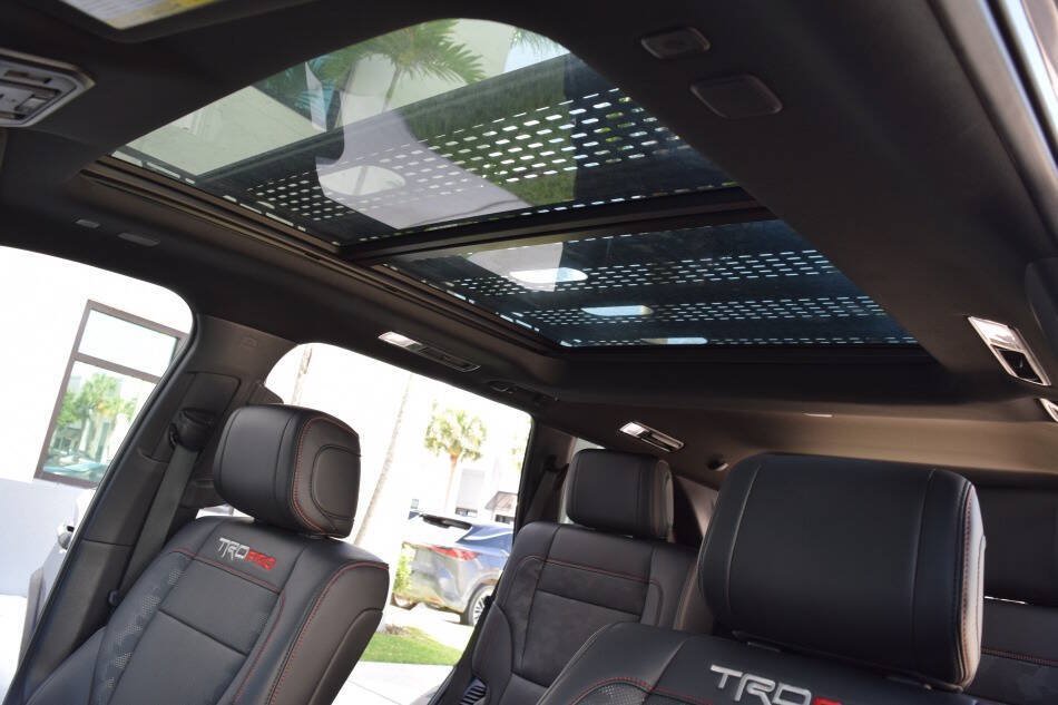 Used 2025 Toyota Sequoia TRD Pro AWD/4WD image 73