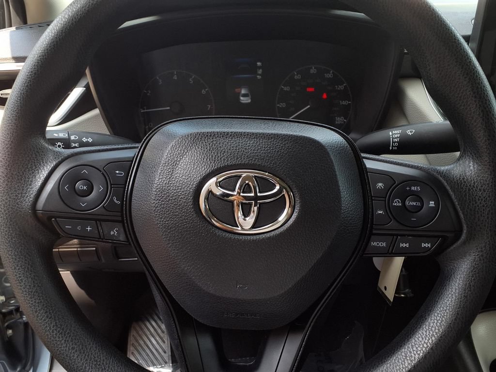 Used 2023 Toyota Corolla LE w/ Carpet Mat Package (TMS) FWD image 13