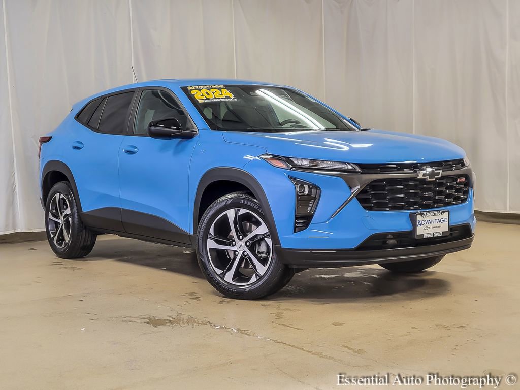 Used 2024 Chevrolet Trax RS image 2