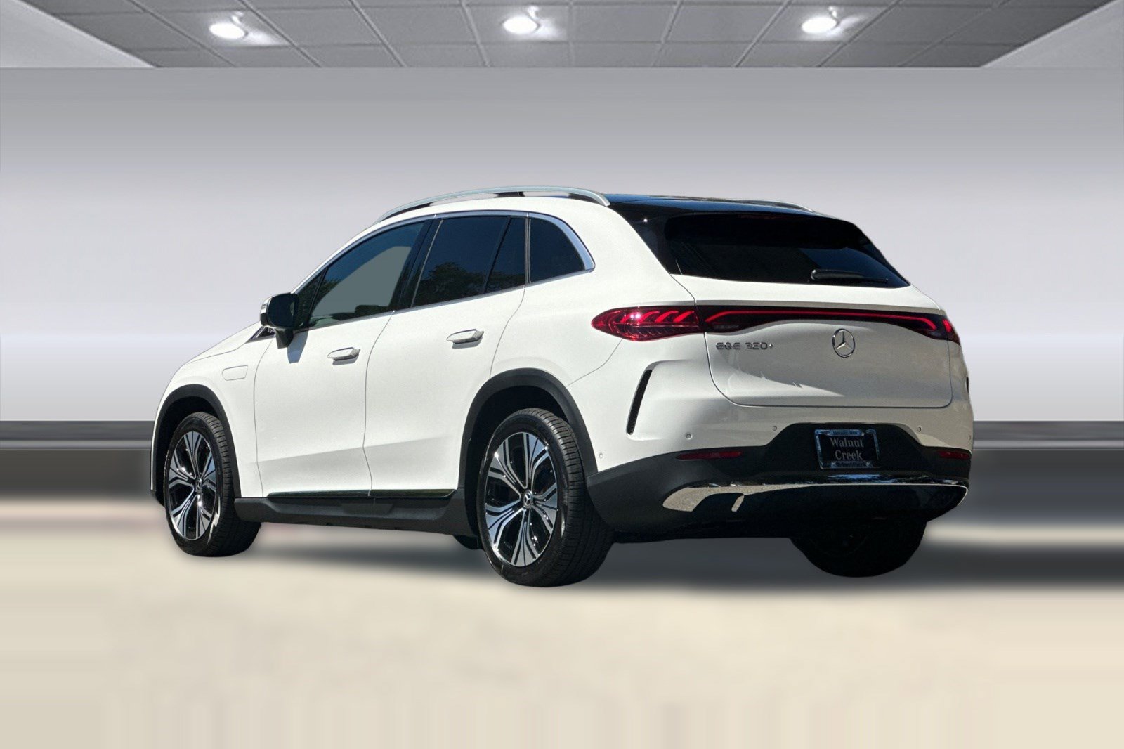 New 2027 Mercedes-Benz EQE 320+ SUV image 3
