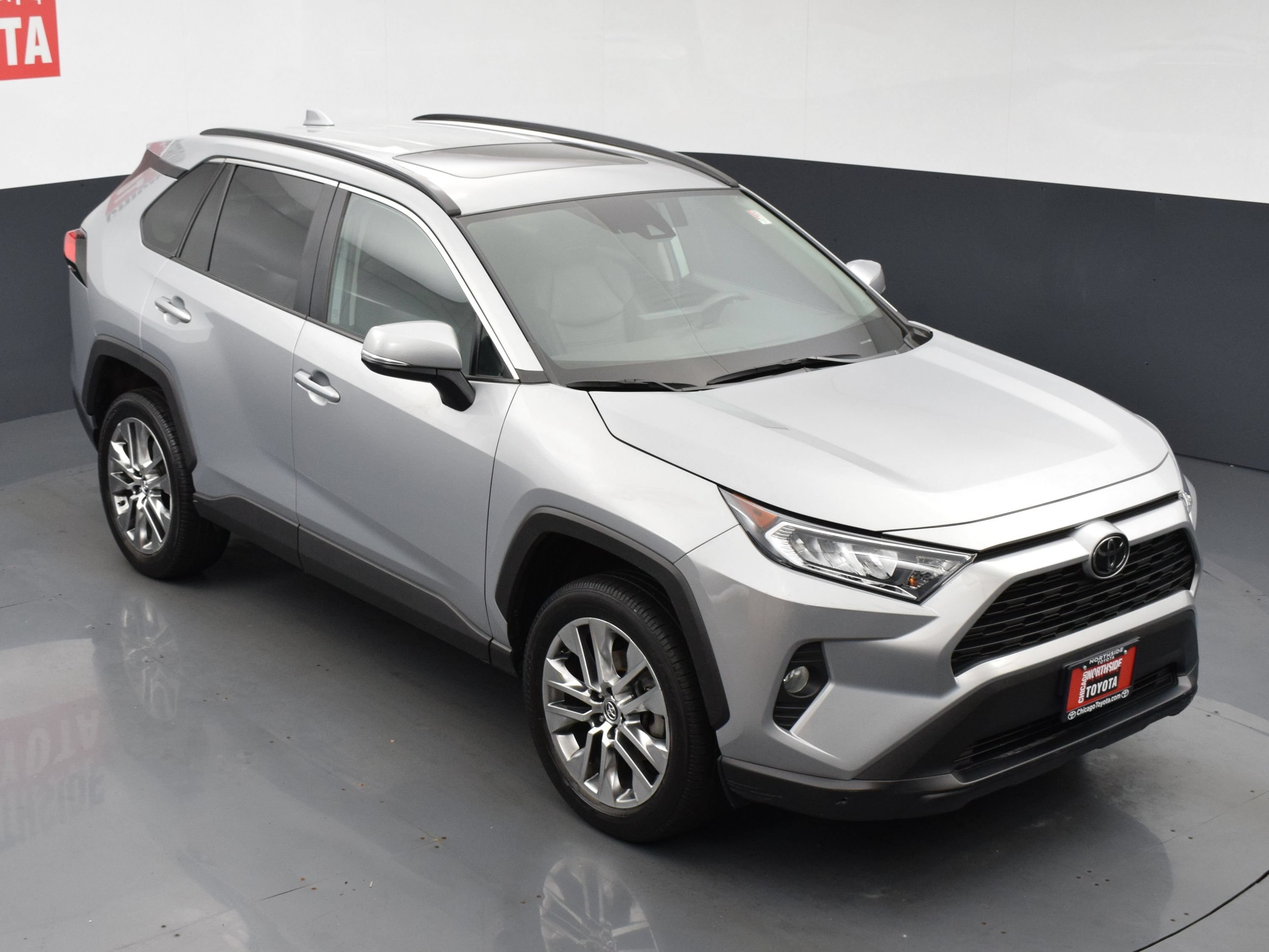 Used 2020 Toyota RAV4 XLE Premium AWD/4WD image 24