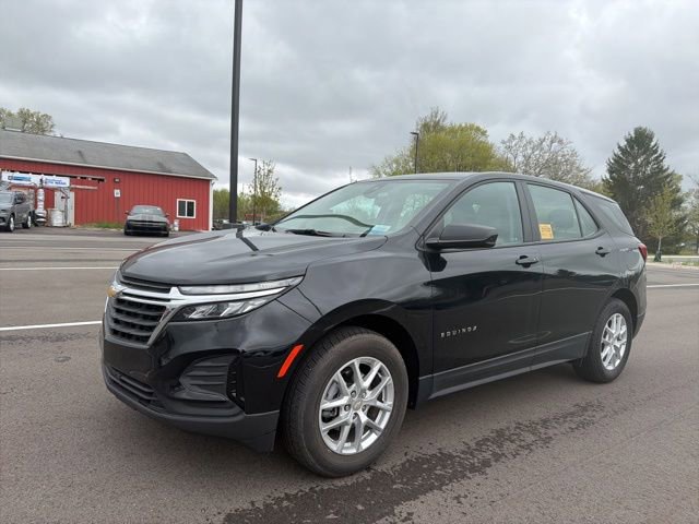 Used 2023 Chevrolet Equinox LS w/ LPO, Floor Liner Package FWD image 1
