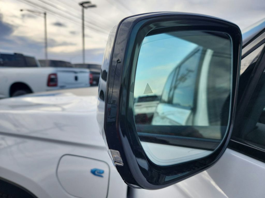 New 2024 Jeep Grand Cherokee Trailhawk image 12