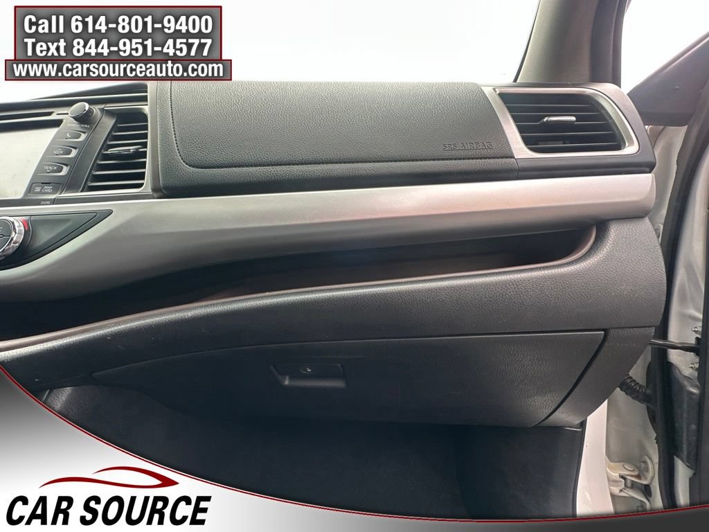 Used 2019 Toyota Highlander XLE AWD/4WD image 30