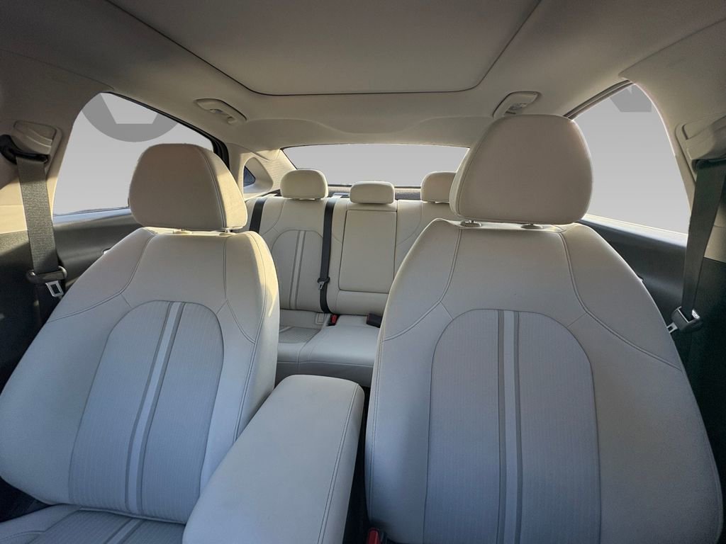 New 2024 Hyundai Sonata SEL w/ Convenience Package FWD image 2