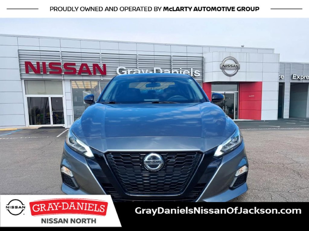 Used 2022 Nissan Altima 2.5 SR FWD image 2