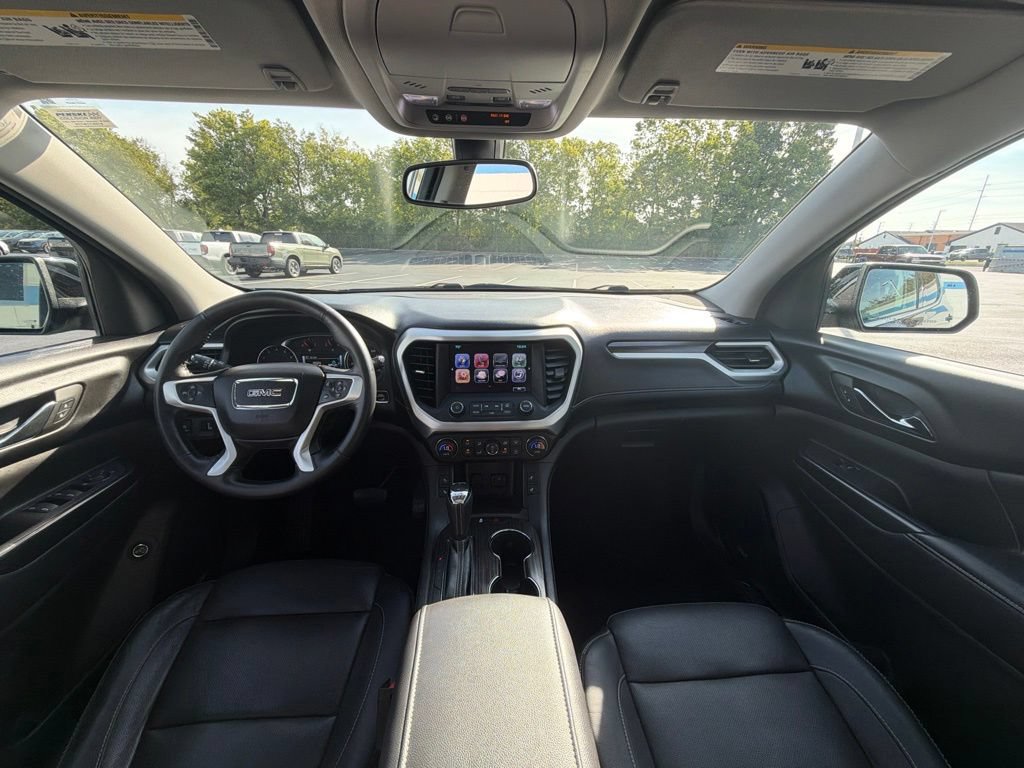 Used 2017 GMC Acadia SLT w/ LPO, Cargo Package FWD image 12