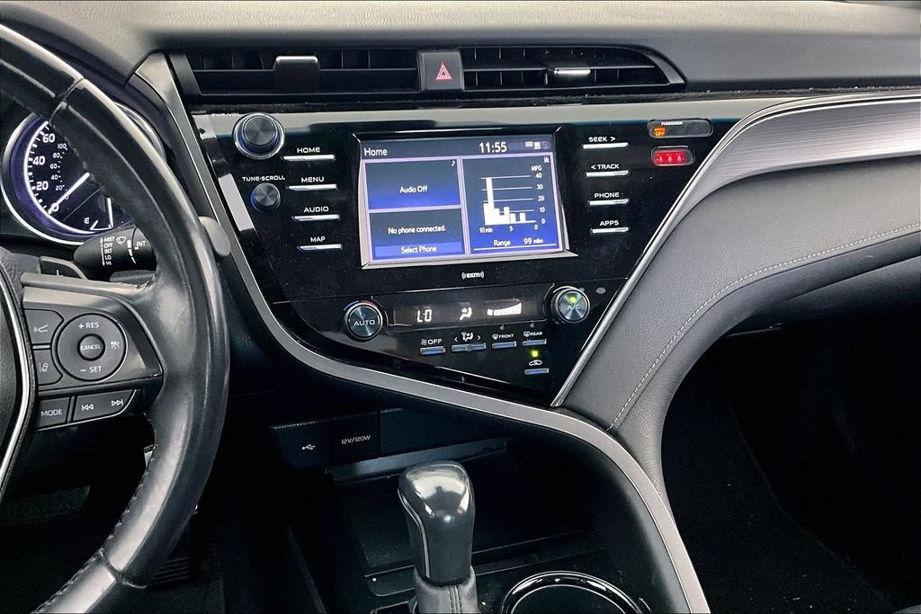Used 2020 Toyota Camry SE FWD image 8