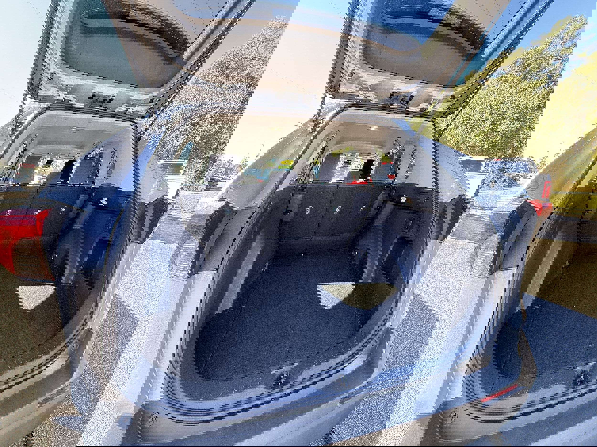 Used 2024 Toyota RAV4 XLE image 23