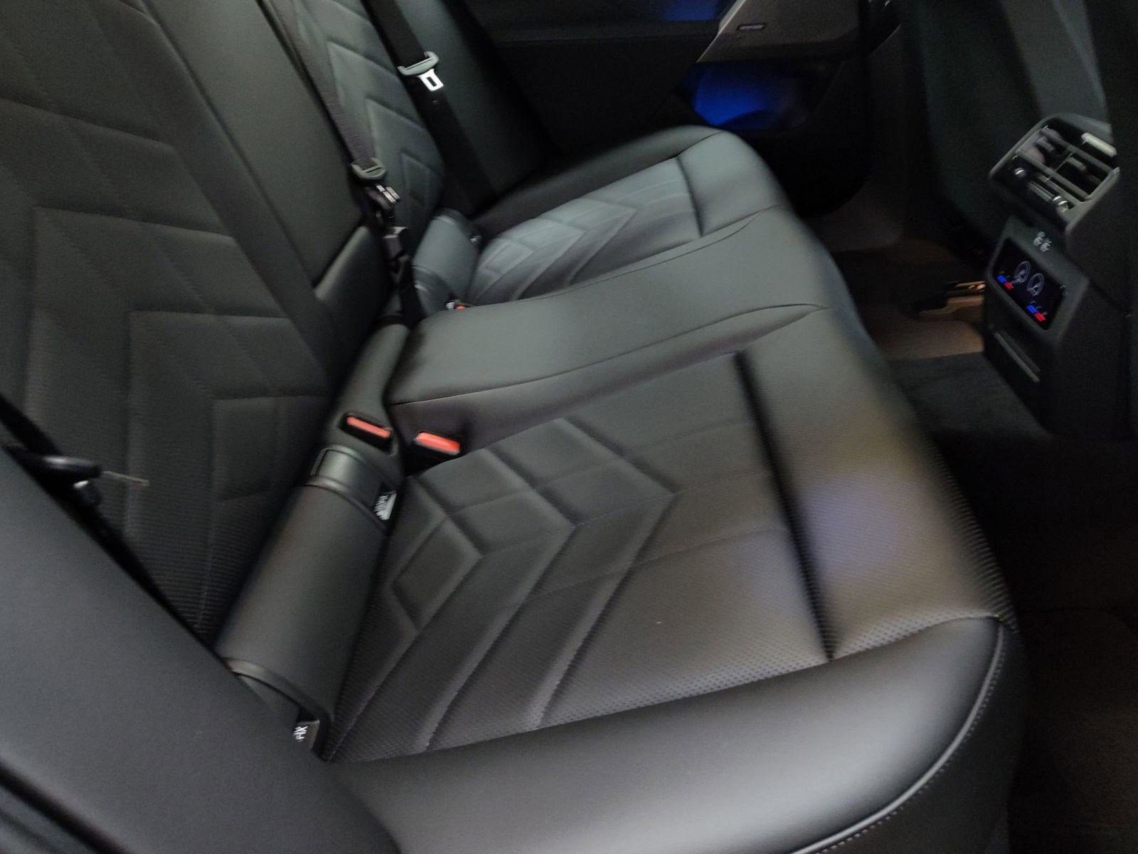 New 2026 BMW 530i xDrive w/ M Sport Package AWD/4WD image 29