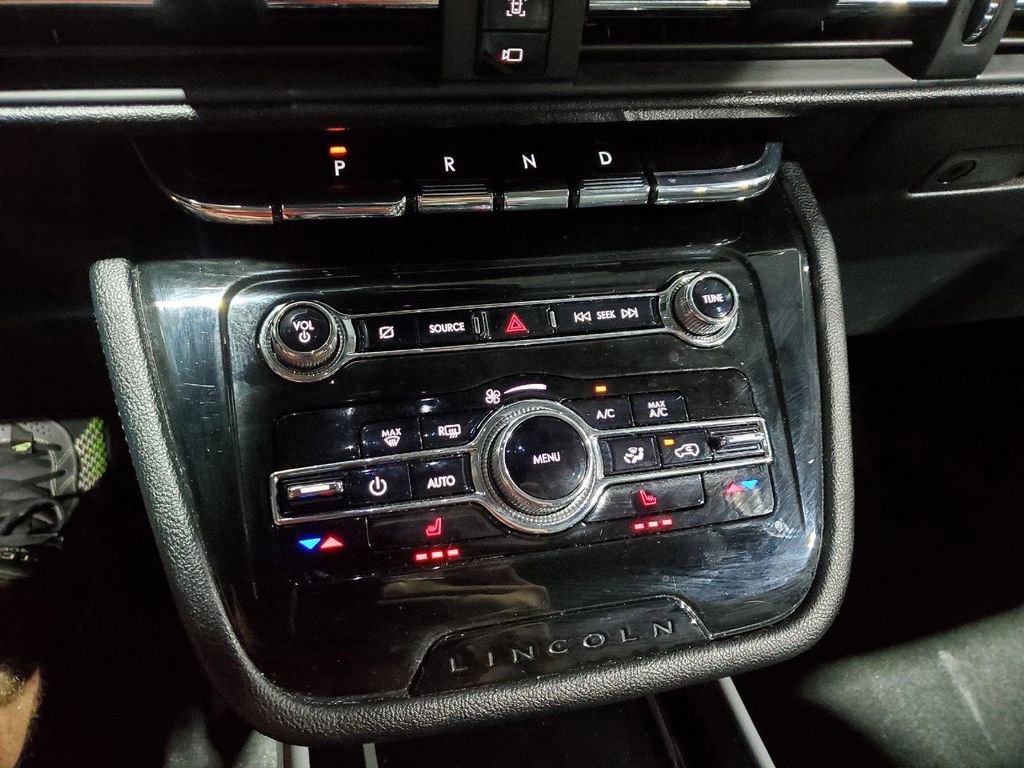 Used 2022 Lincoln Corsair FWD image 36