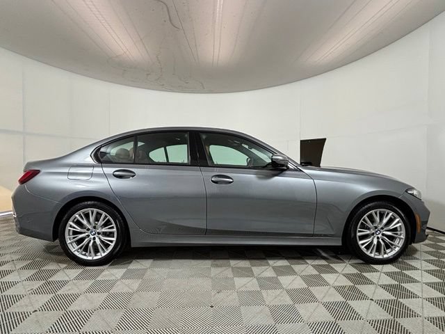 Used 2023 BMW 330i xDrive Sedan w/ Premium Package AWD/4WD image 8