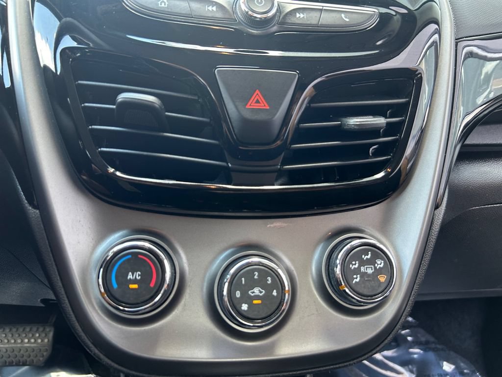 Used 2022 Chevrolet Spark LT FWD image 4