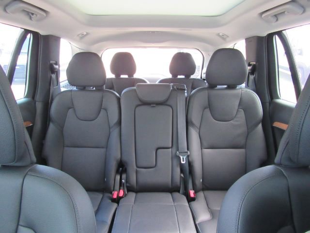 Used 2025 Volvo XC90 T8 Plus w/ Protection Package Premier image 39