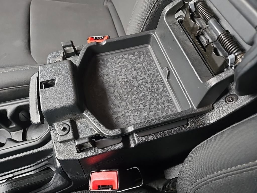 Used 2020 Jeep Wrangler Unlimited Sahara w/ Uconnect 4C Nav & Sound Group image 69