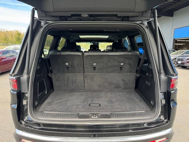 Used 2022 Jeep Wagoneer Series III w/ Premium Group I image 19